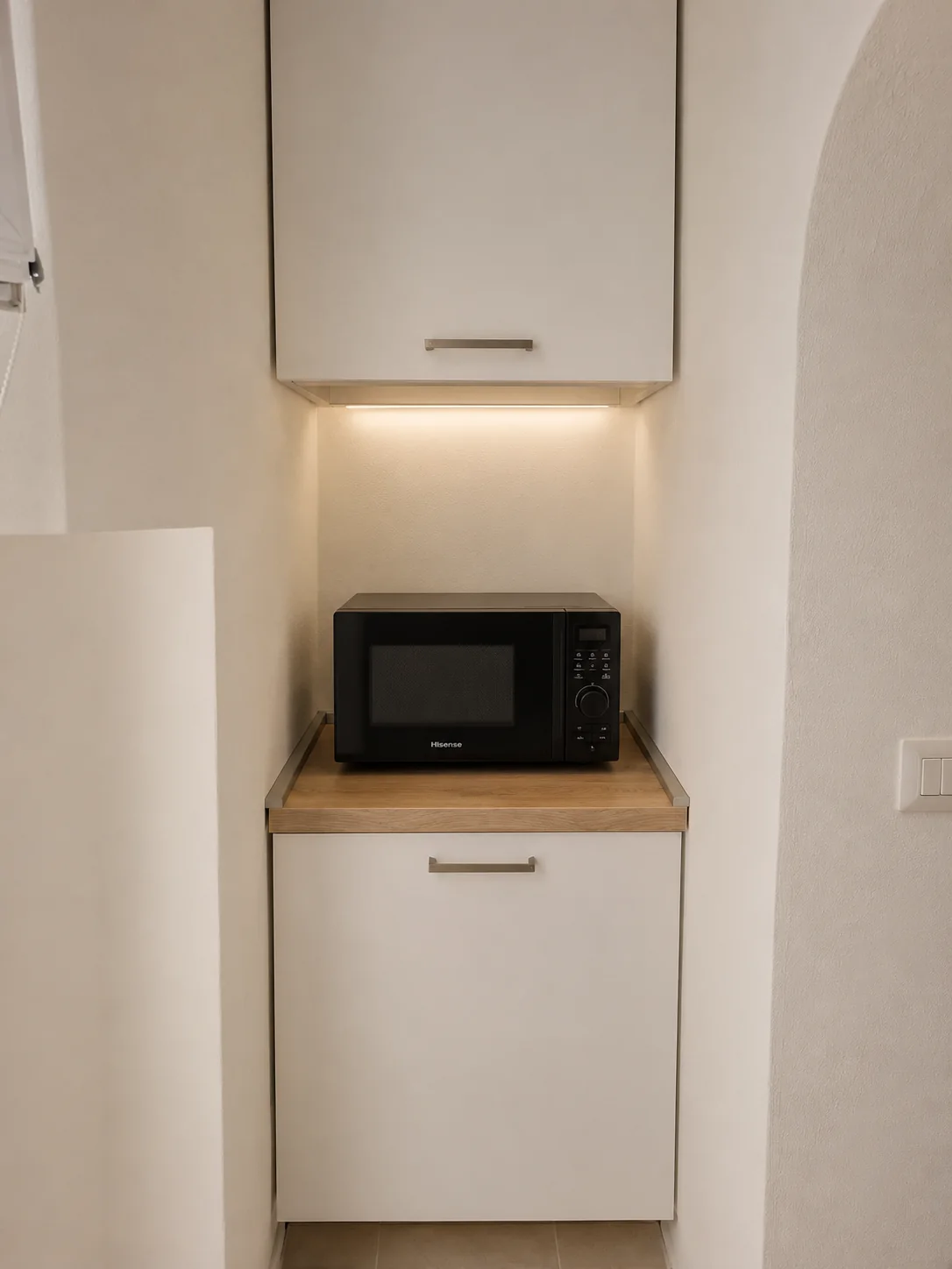 Forno e microonde nella cucina